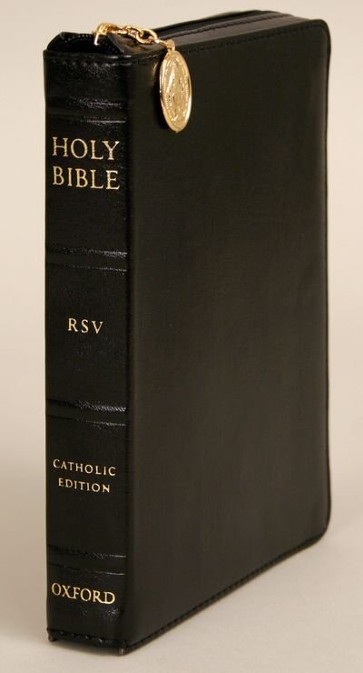 Catholic Bible-RSV-Compact Zipper-Bibles-9780195288537-BookBizCanada