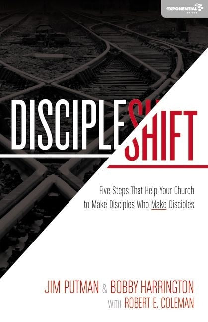 Discipleshift: Five Steps That Help Your Church to Make Disciples Who Make Disciples - Putman, Jim (Paperback)-Religion - Theology-9780310492627-BookBizCanada