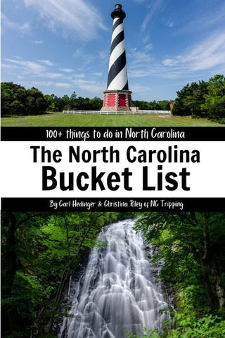 The North Carolina Bucket List Book - Riley, Christina (Paperback)